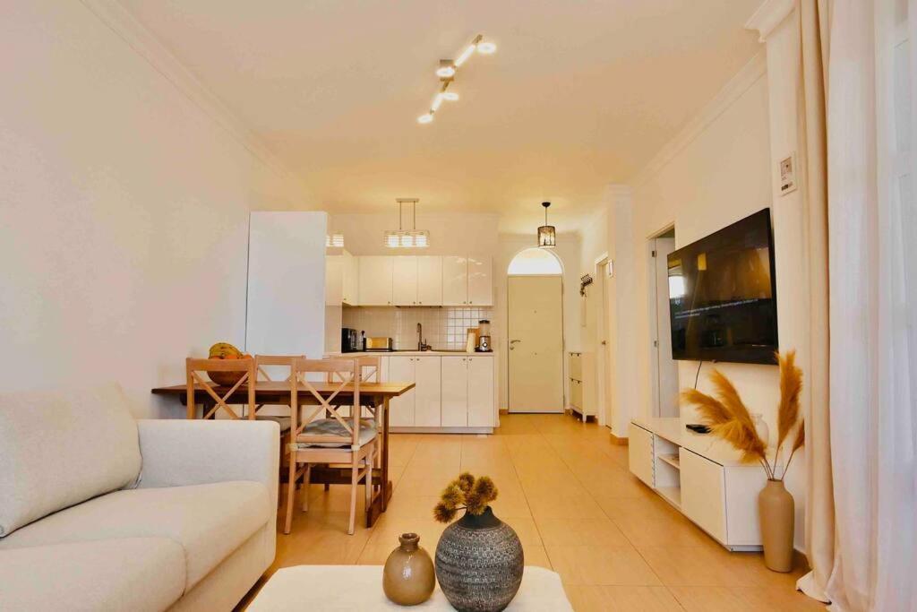 Costa Adeje, 2 Bedrooms Apartment Εξωτερικό φωτογραφία